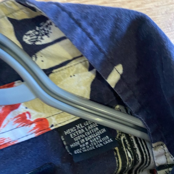 Button up - Picture 2 of 2